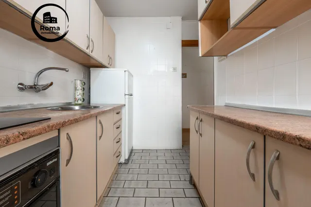 Piso de 87 m2 con 3 dormitorios en Pedro Antonio de Alarcón 27, junto a Recogidas — 14