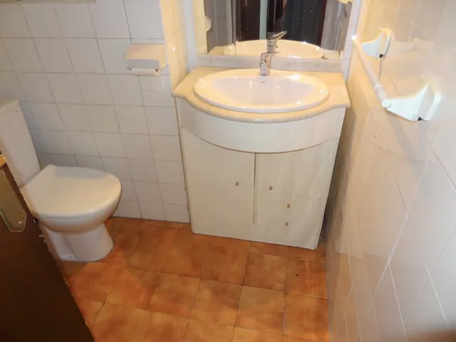 ESTUPENDO PISO DE ESTUDIANTES. — 8