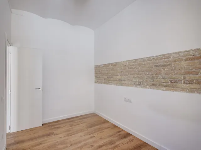 Piso en oferta en la barceloneta — 6