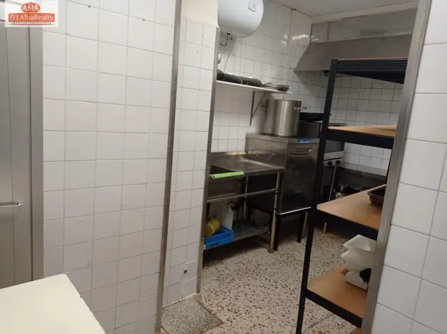 LOCAL EN VENTA ZONA ENSANCHE — 22