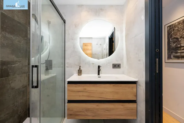 Exclusivo piso con terraza y vistas despejadas en El Serrallo. — 24