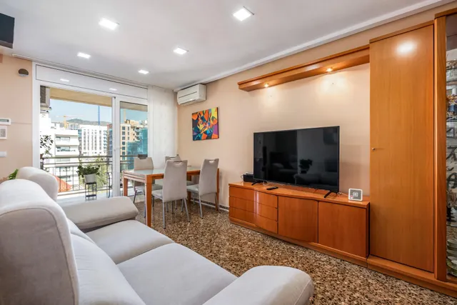 Dúplex  con 3 dormitorios mas buhardilla, 2 baños, balcón, vistas panoramicas. — 37