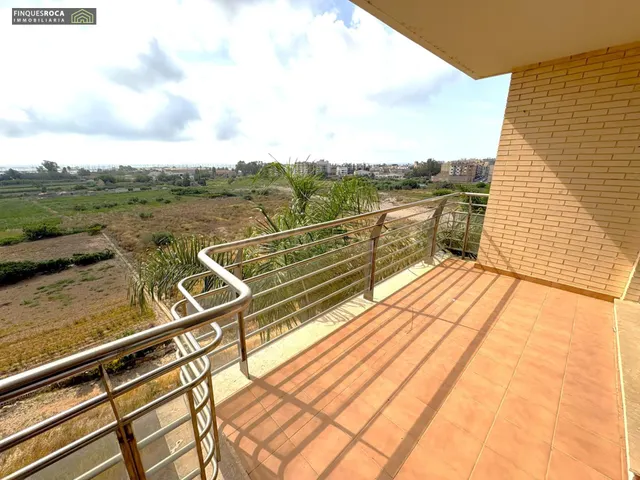 Apartamento 76 m2 Construidos, de 2 Dormitorios Dobles, Baño