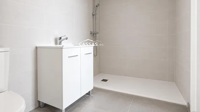 ALOVERA - Obra nueva. Ático con terraza de 7m2, 3 habitaciones, 2 baños, 2 plazas de garaje, Trastero y piscina. — 44