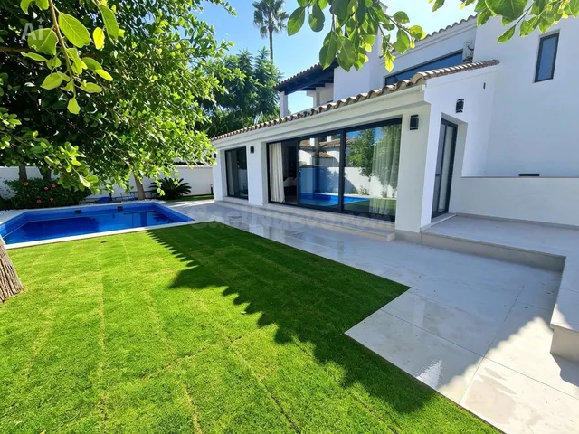 Chalet 5 habitaciones 390m² en venta - Marbella
