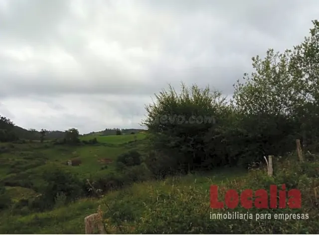 Extenso suelo a buen precio en Reocin, Cantabria — 9