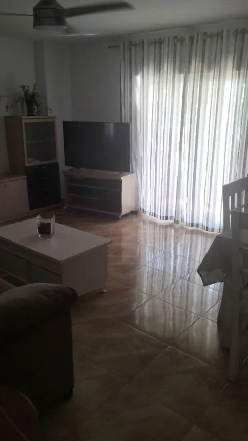 Apartamento reformado 2 hab 1 baño Torrevieja listo para vivir — 2