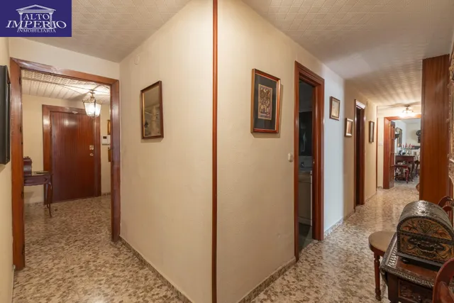 Amplia vivienda en pleno centro de Granada — 13
