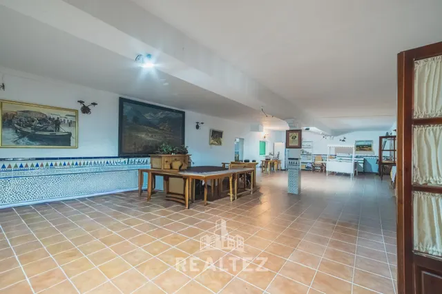 Venta Las Flores – A 2 km del Circuito de Jerez — 20