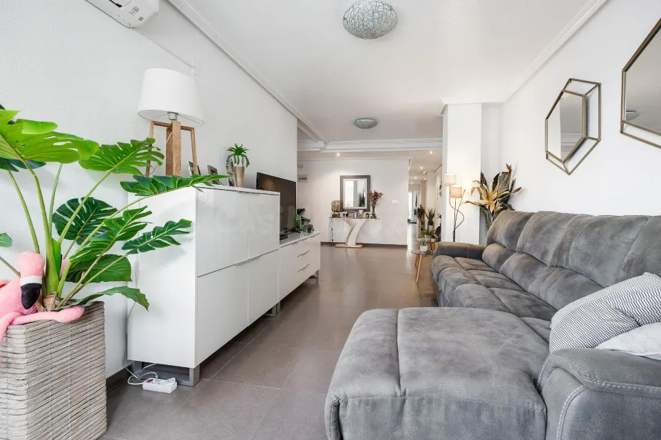 APARTAMENTO DE 3 DORMITORIOS 1 BAÑO 1 ASEO EN TORREVIEJA (PLAYA DEL CURA)