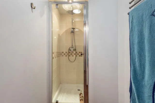CASA DE PUEBLO REFORMADA CON PISCINA PRIVADA Y POTENCIAL DE ALQUILER Cacín, Granada – Cerca del embalse de Los Bermejales — 27