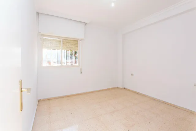 Se vende piso zona los marianistas — 11