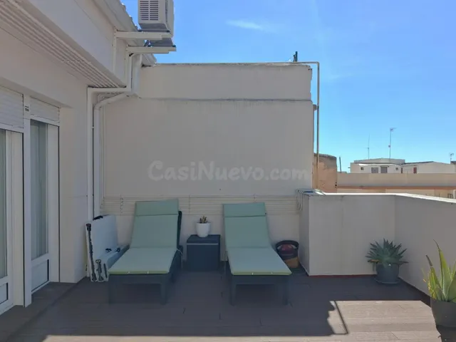 Excelente ático en venta próximo al centro. - foto 3