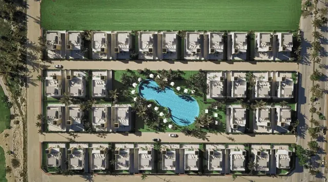 Villa en Mazarrón . Tres dormitorios, solárium, semisótano y piscina comunitaria — 17
