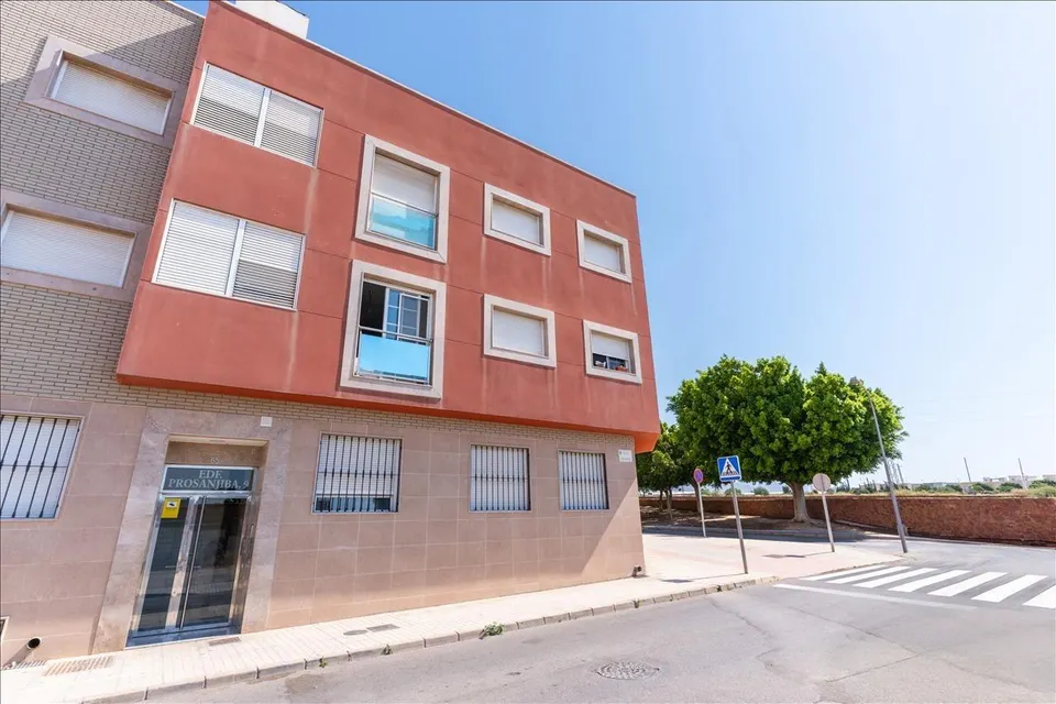 Piso en venta en El Ejido, Almería.