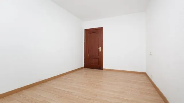 PISO EN VENTA CON INQUILINO - EL PRAT DE LLOBREGAT — 7