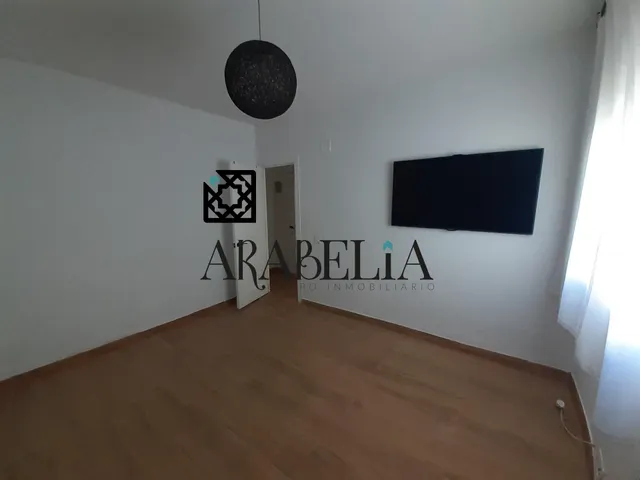 Piso muy bonito y muy bien situado — 10