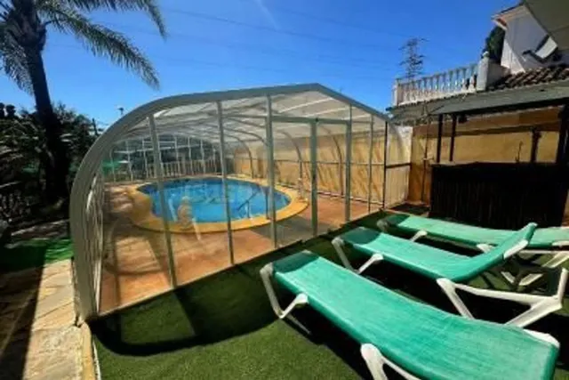Chalet-Villa en la exclusiva zona de Ricmar, Marbella - foto 3