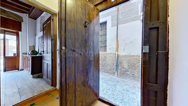 Edificio turístico con cambio de uso a Hostal — 25