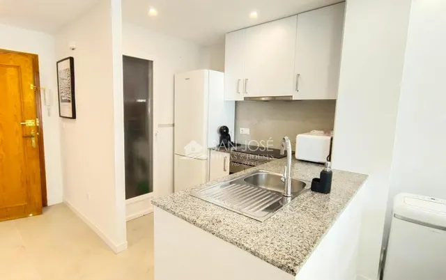 VENTA DE PISO REFORMADO EN ARENALES DEL SOL CON LICENCIA TURÍSTICA — 4