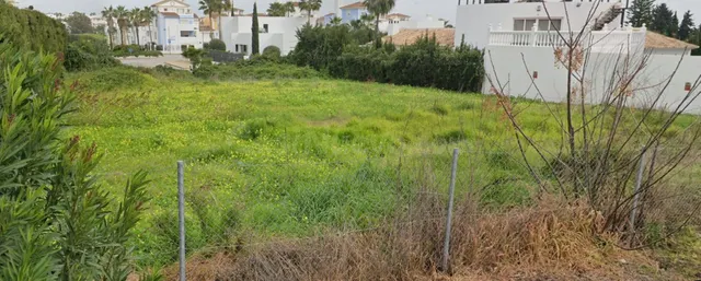 Parcela 380m² en venta - Costa Del Sol - foto 2