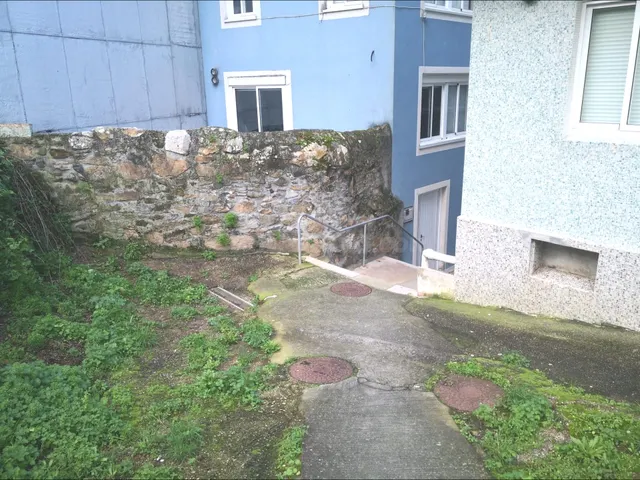 Solar urbano en el centro de Malpica de Bergantiños - foto 3