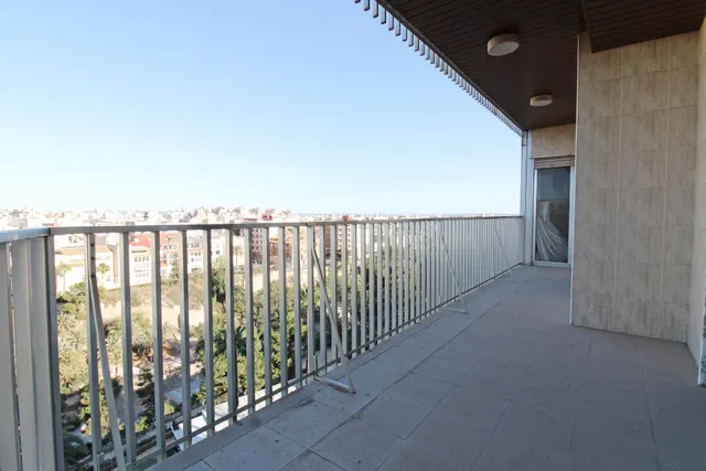 ¡ PROBABLEMENTE UNA DE LAS MEJORES VIVIENDAS DE ELCHE, VISTA - foto 2