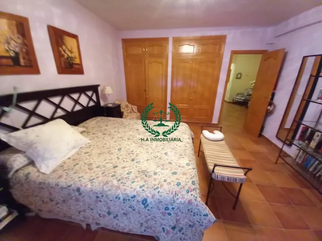 SE VENDE CHALET INDEPENDIENTE EN VENTURADA (SIERRA NORTE)  . JARDIN Y TERRAZA — 24