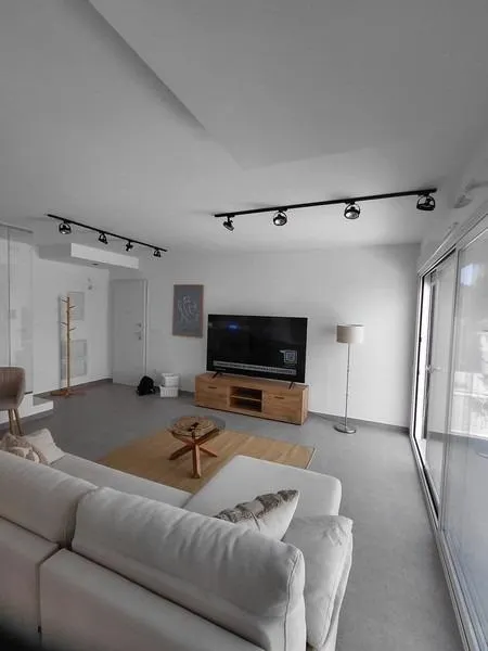 ALTO STANDING - Se vende preciosa y amplia VILLA CON PISCINA PRIVADA — 9