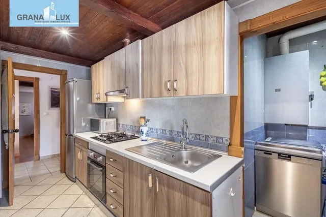 Chalet independiente con pozo propio y placas solares — 7