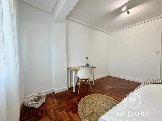BONITO PISO CON DOS BAÑOS , DOS TERRAZAS Y TRASTERO EN URIBARRI — 28