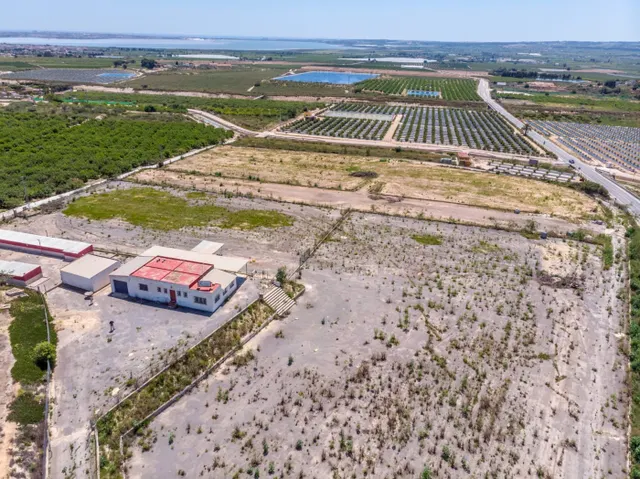 SE VENDE FINCA RÚSTICA DE 27.000 m Los Montesinos — 37