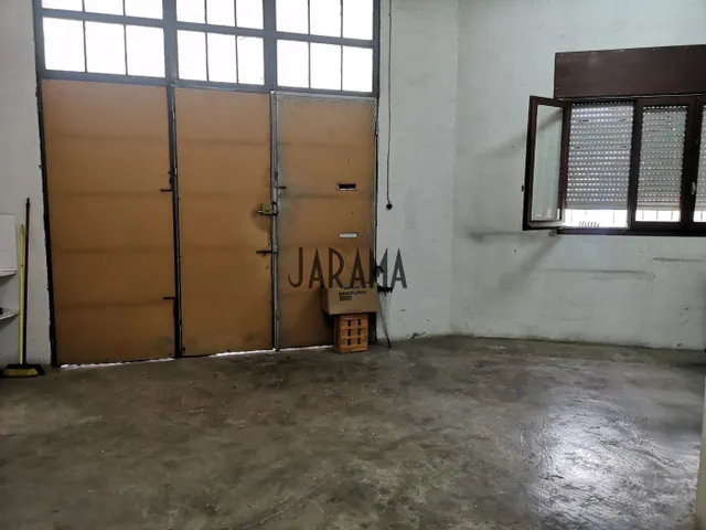 CASA ADOSADA EN EL CENTRO DE CINTRUENIGO — 13