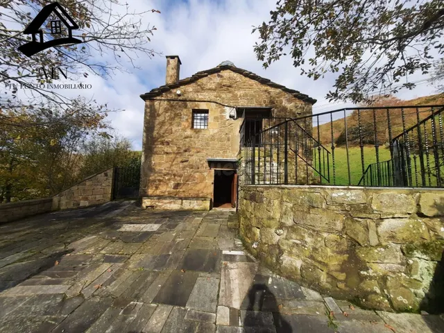 VENTA DE DOS CABAÑAS RURALES REHABILITADAS EN EL VALLE DE LU
