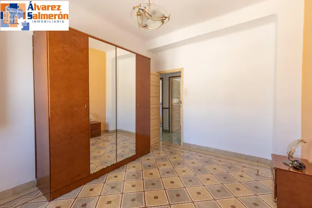 Casa con gran solar — 35