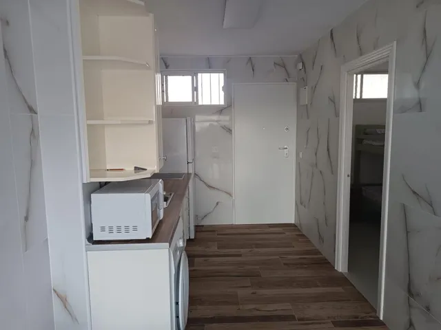 Apartamento en zona del Rincon de Loix. Reformado, 3 dormitorios, parking y piscina comunitaria. — 15