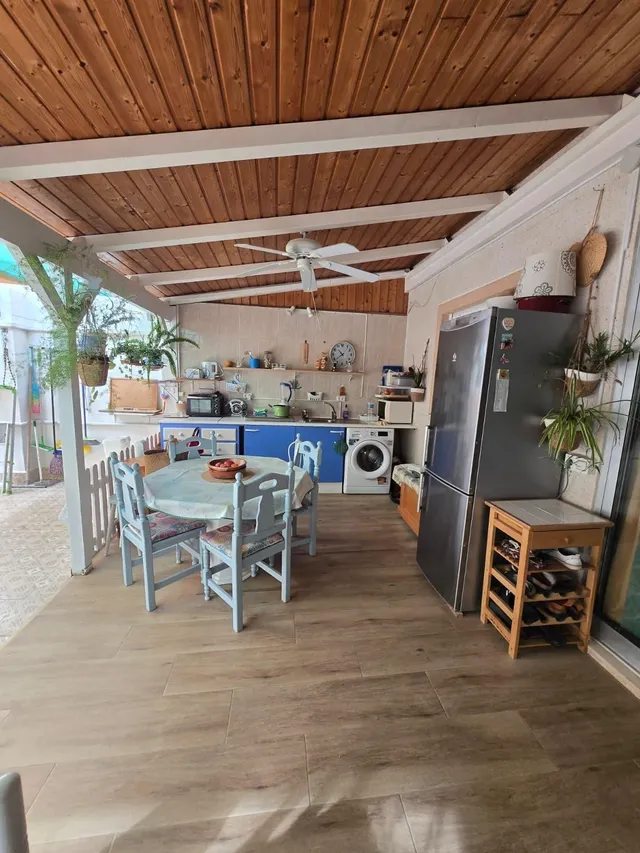 Precioso apartamento totalmente reformado con gran terraza — 11