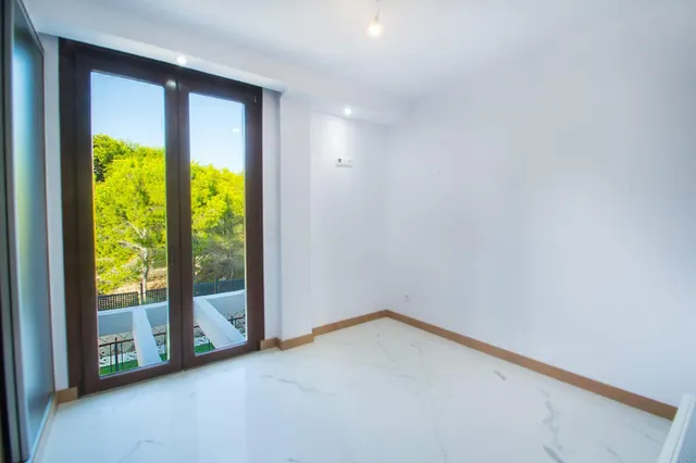 Se venden 2 maravillosas viviendas de obra nueva, zona Sierra Cortina- PRECIO NEGOCIABLE — 41