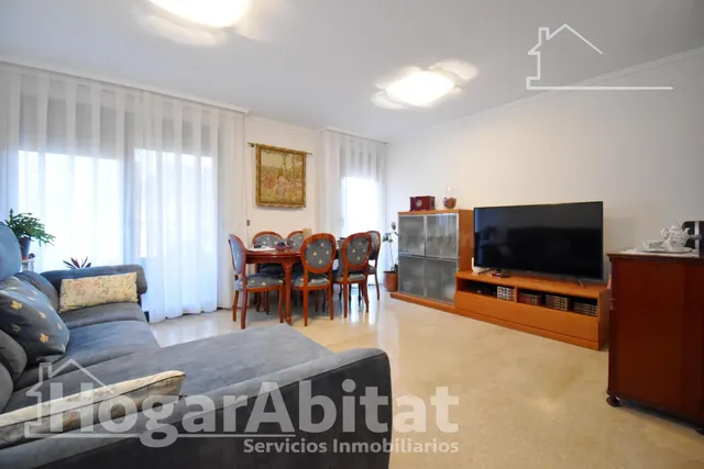 ¡Hogar de lujo! Muy amplio y luminoso en residencial con piscina, ascensor y dos terrazas — 5