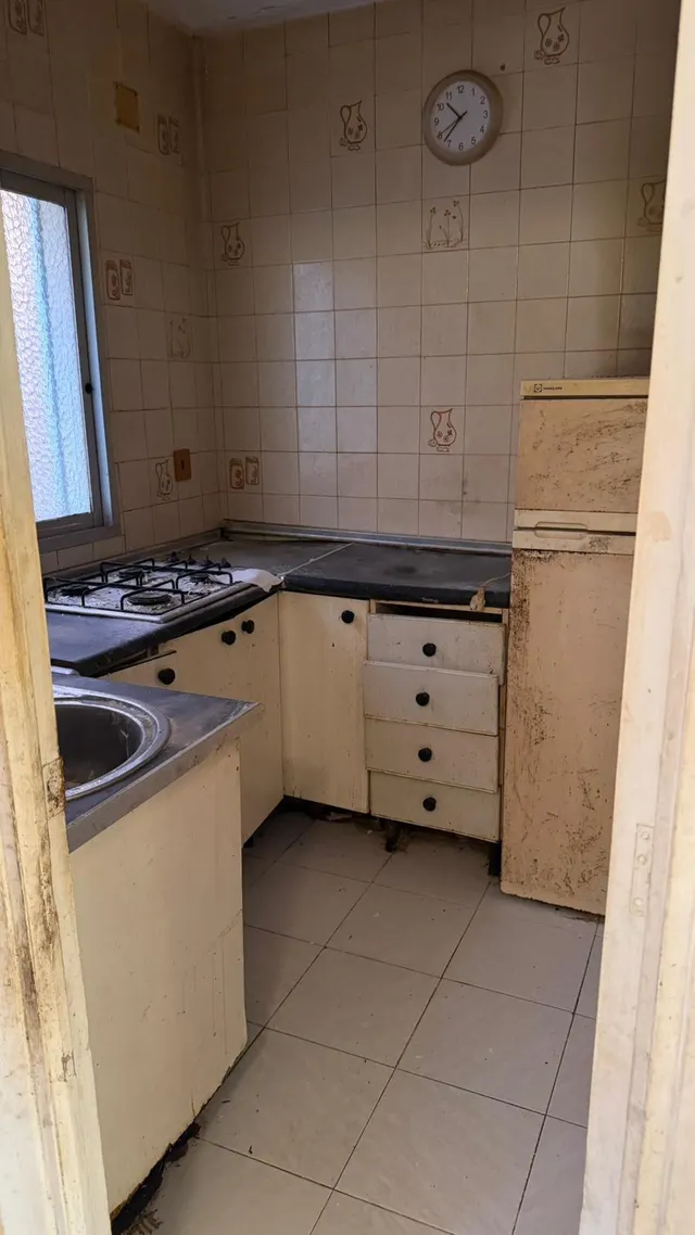Oportunidad Única en Pedregalejo: Casa a Pasos de la Playa por €299,999 — 19