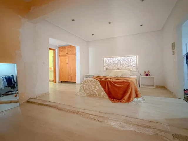 Exclusiva Casa tipo loft con gigantescos espacios y excelente distribución + GARAJE CERRADO, a un precio excelente — 11