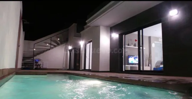 Villa independiente con piscina privada y solárium | Lomas d - foto 4