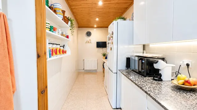 PISO PARA ENTRAR A VIVIR EN POBLENOU DE 3 habitaciones — 12