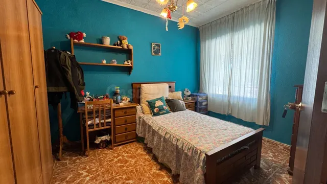 Casa de huerta con patio y aparcamiento – 193 m2 construidos - foto 5
