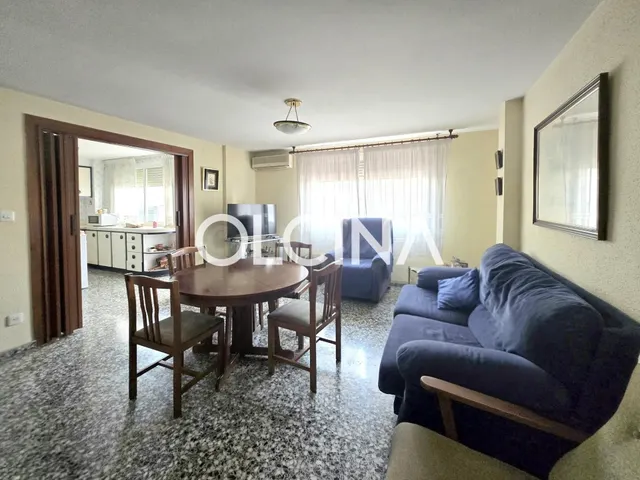 Amplia Casa en Gandía con Local Comercial y Potencial de Amp - foto 5