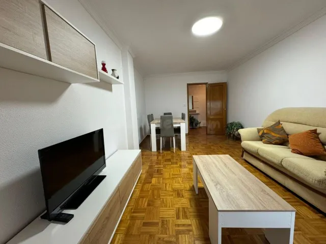EN EXCLUSIVA: PISO POR habitaciones PARA TRABAJADORES O ESTU - foto 2