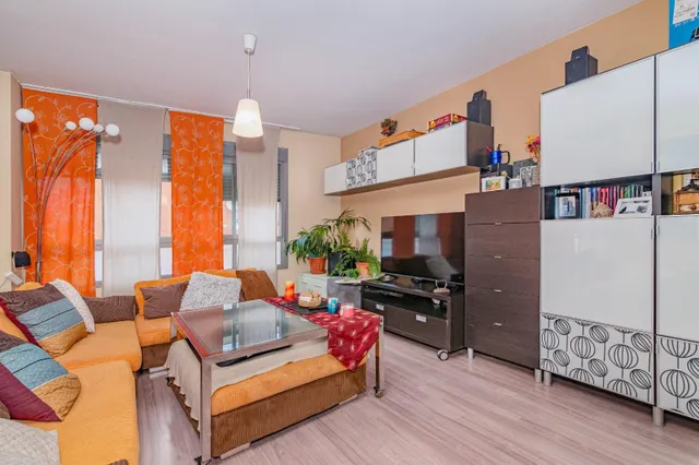 PISO URBANIZACIÓN GINER DE LOS RÍOS - foto 3