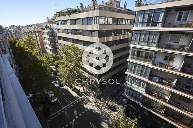 Luminoso piso en sexta planta con orientación sureste en sant gervasi-galvany. — 50