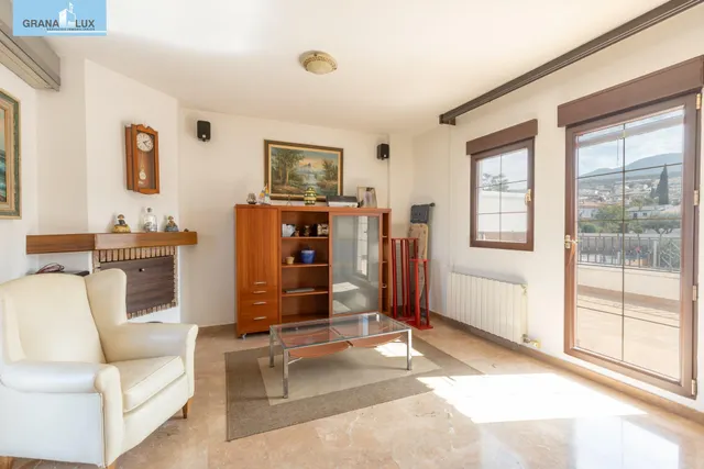 Adosada con 4 dormitorios, amplias terrazas y vistas a Granada y sierra nevada — 37