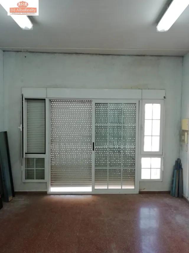 EXTRAORDINARIO LOCAL EN VENTA EN MADRIGUERAS PREPARADO PARA EDIFICAR VIVIENDA — 21